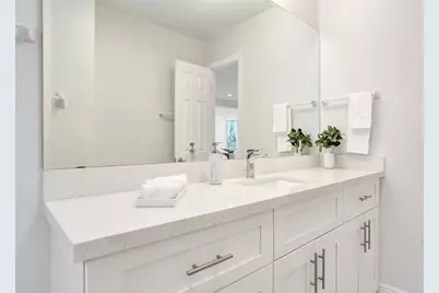 2129 NE 62nd St, Fort Lauderdale, FL 33308 - Photo 33