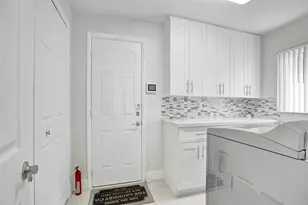 2129 NE 62nd St, Fort Lauderdale, FL 33308 - Photo 31