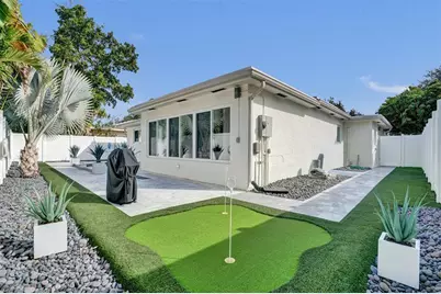 2129 NE 62nd St, Fort Lauderdale, FL 33308 - Photo 9