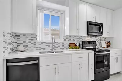 2129 NE 62nd St, Fort Lauderdale, FL 33308 - Photo 25