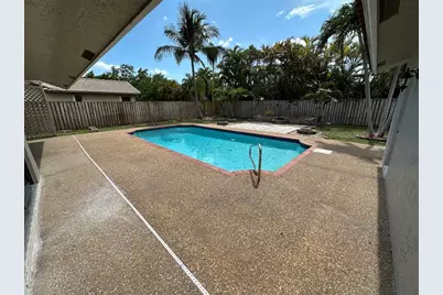 364 NW 107th Ter, Coral Springs, FL 33071 - Photo 29