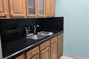 5033 NW 7th St, Miami, FL 33126 - Photo 27