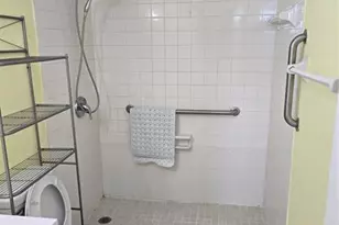 5033 NW 7th St, Miami, FL 33126 - Photo 21