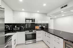 2030 S Ocean Dr, Hallandale Beach, FL 33009 - Photo 9