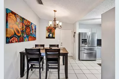 1073 SW 119th Ave, Davie, FL 33325 - Photo 5