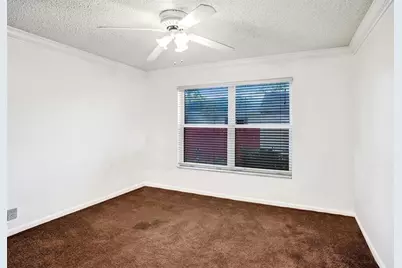 1073 SW 119th Ave, Davie, FL 33325 - Photo 11