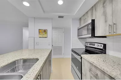 10001 W Atlantic Blvd, Unit #221, Coral Springs, FL 33071 - Photo 11