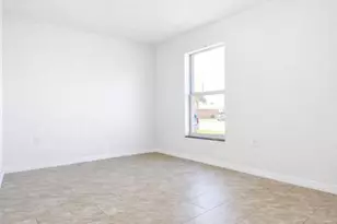 561 SW 14th St, Belle Glade, FL 33430 - Photo 17