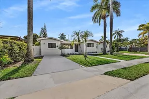 1004 Johnson St, Hollywood, FL 33019 - Photo 3