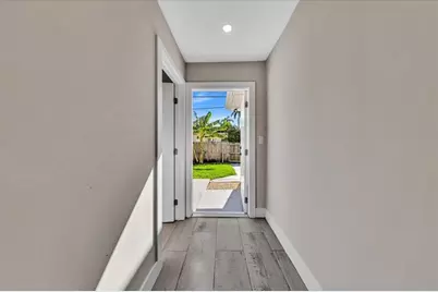 1004  Johnson St, Hollywood, FL 33019 - Photo 37