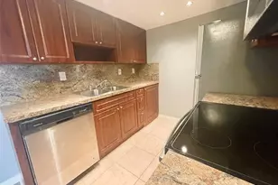 4024 Cambridge B, Deerfield Beach, FL 33442 - Photo 5