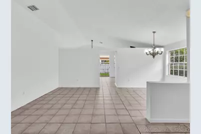 15817  NW 4th Ct, Pembroke Pines, FL 33028 - Photo 3