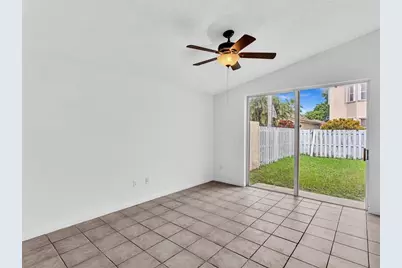 15817  NW 4th Ct, Pembroke Pines, FL 33028 - Photo 9