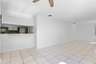 6558 Harbour Rd, North Lauderdale, FL 33068 - Photo 7