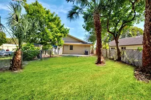 6558 Harbour Rd, North Lauderdale, FL 33068 - Photo 21