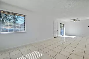 6558 Harbour Rd, North Lauderdale, FL 33068 - Photo 9