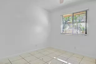 6558 Harbour Rd, North Lauderdale, FL 33068 - Photo 15