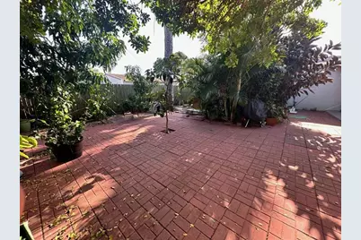 2300 SW 43rd Ter, Fort Lauderdale, FL 33317 - Photo 55