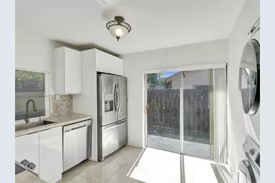 1257 NW 91st Ave, Coral Springs, FL 33071 - Photo 23