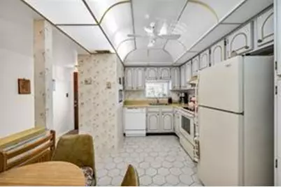 9511 N Hollybrook Lake Dr, Unit #207, Pembroke Pines, FL 33025 - Photo 13