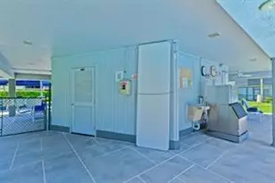 9511 N Hollybrook Lake Dr, Pembroke Pines, FL 33025 - Photo 37