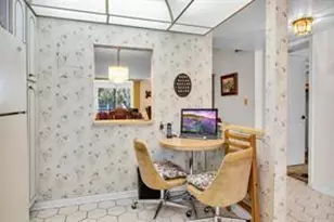 9511 N Hollybrook Lake Dr, Pembroke Pines, FL 33025 - Photo 15