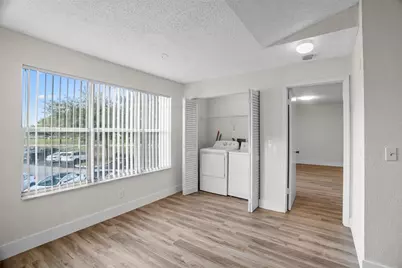 12730  Vista Isles Dr, Unit #821, Plantation, FL 33325 - Photo 15