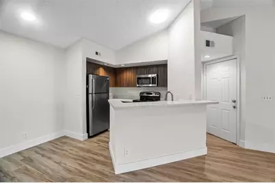 12730  Vista Isles Dr, Unit #821, Plantation, FL 33325 - Photo 9