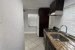 408 NE 7th Ave, Fort Lauderdale, FL 33301 - Photo 7