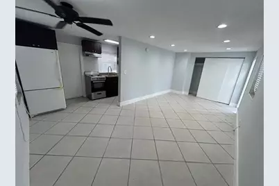 408 NE 7th Ave, Unit #14, Fort Lauderdale, FL 33301 - Photo 1