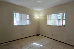 4215 NW 52nd Ave, Lauderdale Lakes, FL 33319 - Photo 15