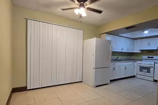 4215 NW 52nd Ave, Lauderdale Lakes, FL 33319 - Photo 7