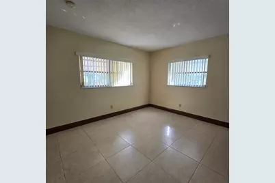 4215 NW 52nd Ave, Lauderdale Lakes, FL 33319 - Photo 19