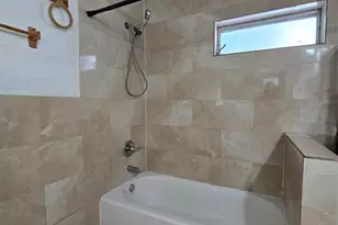 4215 NW 52nd Ave, Lauderdale Lakes, FL 33319 - Photo 23