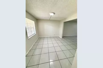 3880  Woodside Dr, Coral Springs, FL 33065 - Photo 5