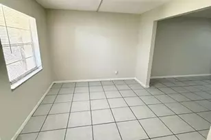 3880 Woodside Dr, Coral Springs, FL 33065 - Photo 5