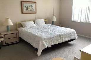 437 Golden Isles Dr, Hallandale Beach, FL 33009 - Photo 15