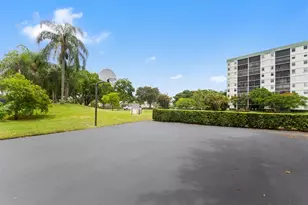 2312 S Cypress Bend Dr, Pompano Beach, FL 33069 - Photo 57