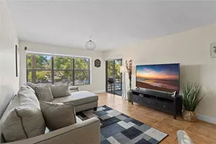 2312 S Cypress Bend Dr, Pompano Beach, FL 33069 - Photo 23