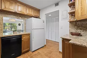 2312 S Cypress Bend Dr, Pompano Beach, FL 33069 - Photo 15
