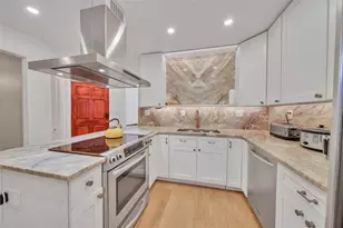 200 NE 17th Ct, Fort Lauderdale, FL 33305 - Photo 7