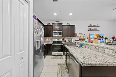 197 SW 6th Place #197, Pompano Beach, FL 33060 - Photo 9