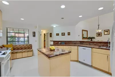 65  Centennial Ct, Unit #65, Deerfield Beach, FL 33442 - Photo 9