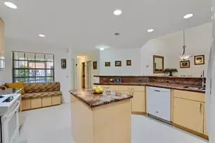 65 Centennial Ct, Deerfield Beach, FL 33442 - Photo 9