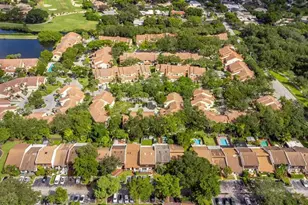 3351 Emerald Oaks Dr, Hollywood, FL 33021 - Photo 5