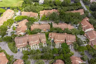 3351 Emerald Oaks Dr, Hollywood, FL 33021 - Photo 15