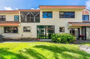 3351 Emerald Oaks Dr, Hollywood, FL 33021 - Photo 53