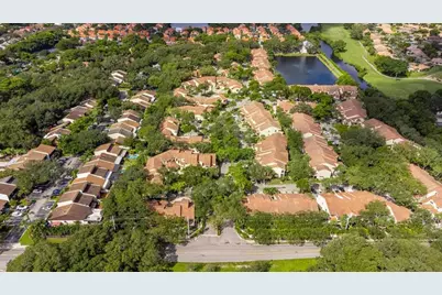 3351  Emerald Oaks Dr, Unit #103, Hollywood, FL 33021 - Photo 7