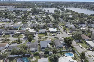 1521 NW 42nd St, Fort Lauderdale, FL 33309 - Photo 49