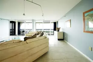 2480 Presidential Way, West Palm Beach, FL 33401 - Photo 3